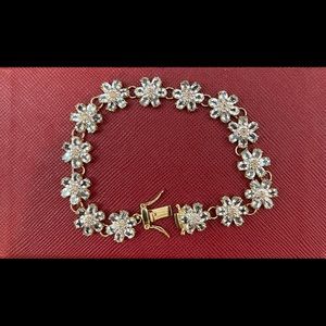 Swiss blue Topaz bracelet w/diamond accents 18.CTW